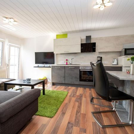 Ferienwohnung Feriendomizil Am Moselufer Zell Exterior foto